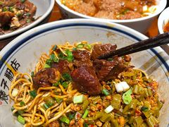 -矮子粉店1985·长沙米粉(湘春路店)