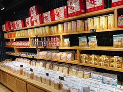 面包甜点陈列柜-皇家美孚·蛋糕外送(东部佳世客店)