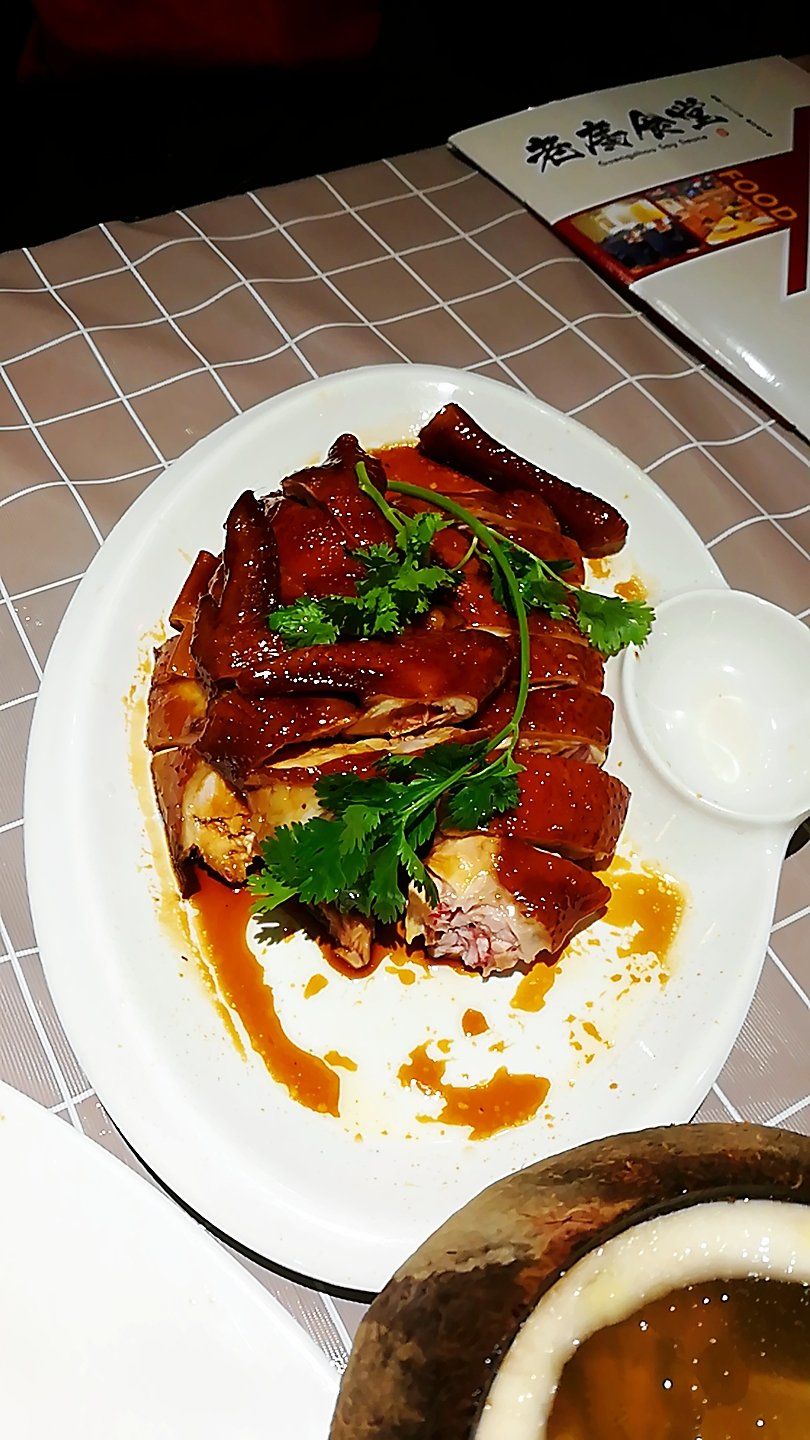 老广食堂食豉油鸡蜜汁叉烧