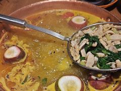 -洱火云南酸菜牛肉火锅(石景山当代商城店)