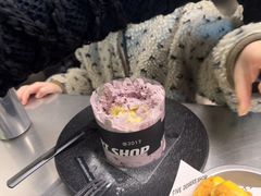 -W COLLECTIVE  DESSERT SHOP