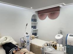 -苗方清颜痘肌研究所