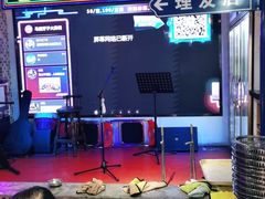 -马路牙子烧烤音乐酒馆(望京店)