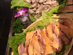 -尚尚仙·酸汤猪手·猪肚鸡火锅(华联万柳购物中心店)