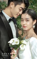 -雪中彩影婚纱摄影·微光艺术中心