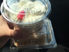 -红宝石·鲜奶小方·海派西点房(南丹店)