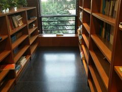 -外研书店(北京外国语大学西校区北外国际大厦店)