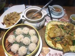 -黄泥岗·地道湖北菜(奥特莱斯店)