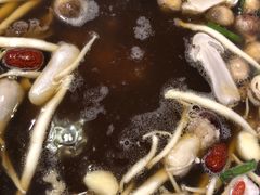 -三人行骨头王火锅(长寿店)