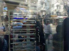 面包甜点陈列柜-上海哈尔滨食品厂(淮海中路店)