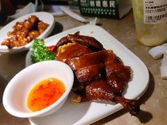 脆皮童子鸡-新白鹿餐厅(金鹰新街口店)