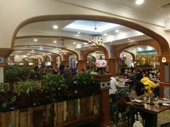 大堂-清真·玛丽亚新疆菜主题餐厅(浙江中路店)