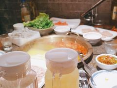 -小天鹅火锅·一线江景洪鼎旗舰店(洪崖洞店)