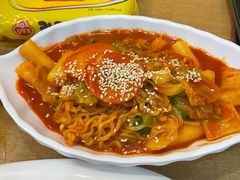 年糕炒辛拉面-朴鲸家正宗韩国料理(福田店)