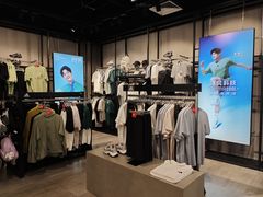 -阿迪达斯(武林银泰三叶草店)