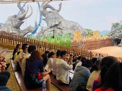 -七彩云南欢乐世界