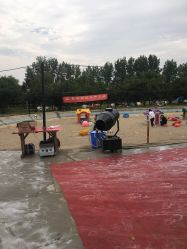 -上美四季动物农场