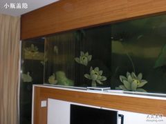 浴室的门~很有创意吧~-汉庭(杭州灵隐寺龙井路店)