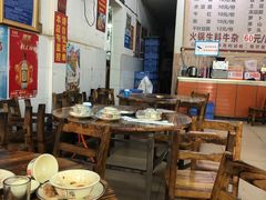 大堂-周良天山牛杂城(天山路总店)