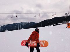 -丝绸之路山地度假区滑雪场