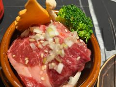 -山川小町·极番烧肉(新地假日广场店)