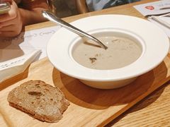 法式蘑菇浓汤-原石牛扒·约会餐厅(龙城万科里店)