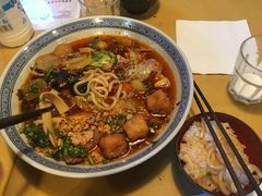 -江湖餐厅–重庆九宫格老火锅