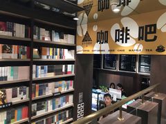 -钟书阁(群光广场店)