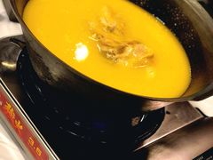 -鲜入围煮花胶鸡海鲜火锅