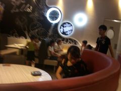 -必胜客(武汉欢乐谷店)