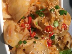 海绵宝宝-半天妖|烤鱼·冒烤鸭(汉中吾悦广场店)
