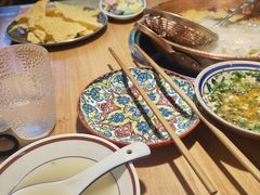 -洱火云南酸菜牛肉火锅(石景山当代商城店)