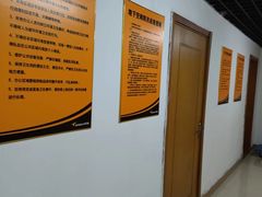 -安东易迷你自助仓储寄存仓库(草桥店)