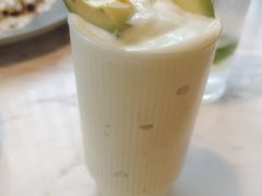 牛油果奶昔-G+KITCHEN(龙湖狮山天街店)