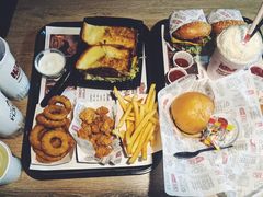 -The Habit Burger Grill 哈比特汉堡(复兴soho店)