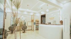 -V8潮牌·接发烫染连锁