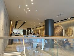 面包甜点陈列柜-星巴克臻选(济南恒隆店)