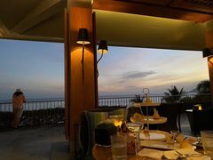 -日落吧·海景咖啡厅·餐酒吧·鸡尾酒·下午茶·乐队表演·浪漫夕阳·三亚文华东方酒店