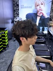 -米可造型烫发染发