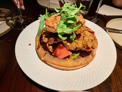 炸鸡华夫饼-Brut Eatery悦璞食堂(建国东路店)