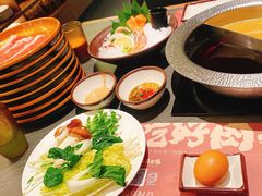 -牛YO寿喜烧·铁板烧和牛火锅自助(市府恒隆店)