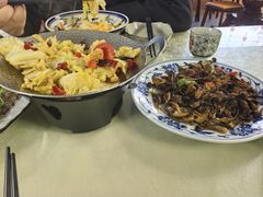 -天天向上素食餐厅(五台山店)
