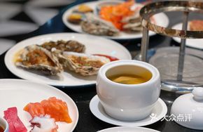 Golden Soup Buddha Jumps Over the Wall