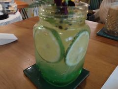 -84那年咖啡馆(李沧万达店)