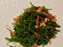 松子樱花虾炝拌辣木苗-成隆行·蟹王府(九江路店)