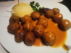 -宜家家居(四元桥商场店)