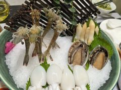 -红鼎豆捞·非遗鲍皇汤火锅(宝丰路店)