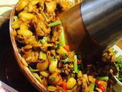 -老佛爷炭火蛙锅直营(清滨路总店)