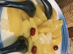 -锅老头海鲜铁锅炖