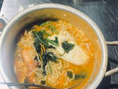 -马路牙子烧烤音乐酒馆(望京店)